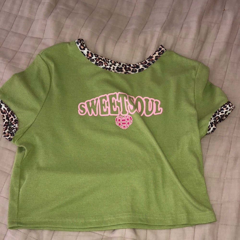 green & leopard crop top